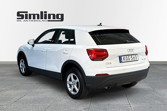 Audi Q2 2 of 11