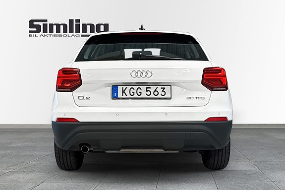 Audi Q2 4 of 11