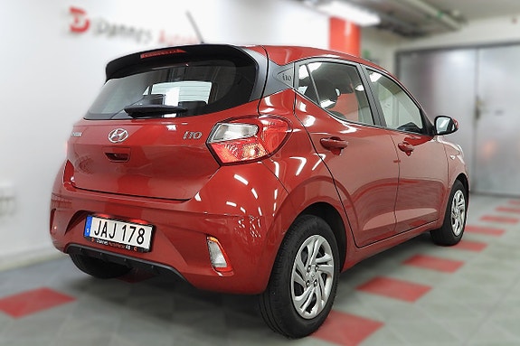 Hyundai i10 9 of 26