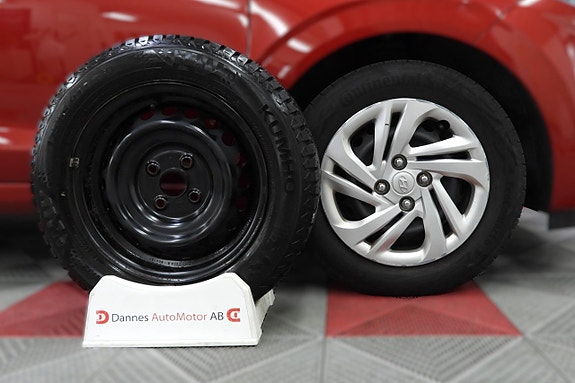 Hyundai i10 10 of 26