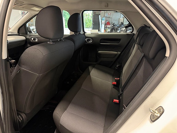 Citroen C4 Cactus 11 of 16