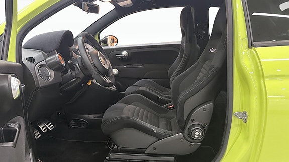 Abarth 595 10 of 17