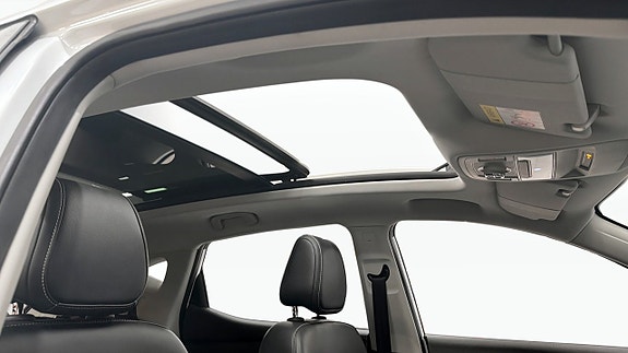MG ZS 17 of 21