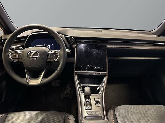 Lexus LBX 10 of 21