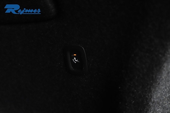 Volvo XC40 21 of 28