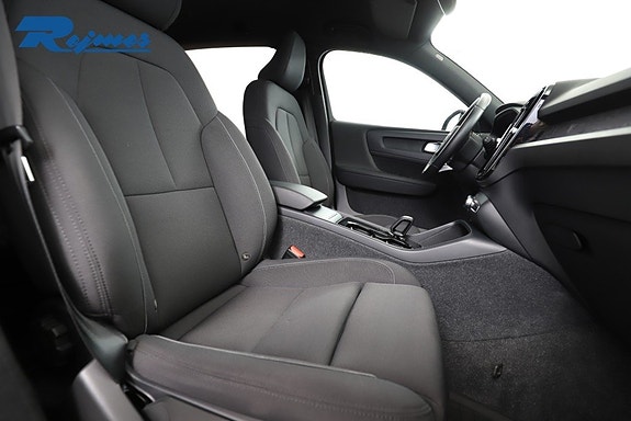 Volvo XC40 25 of 28