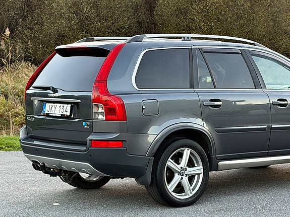 Volvo XC90 4 of 11