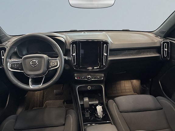 Volvo C40 8 of 27