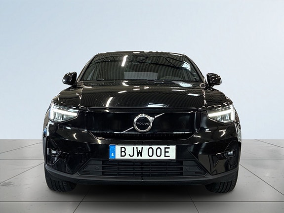 Volvo C40 2 of 27