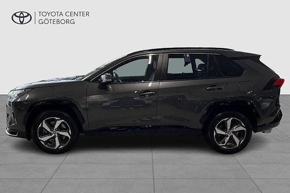 Toyota RAV4 4 of 13