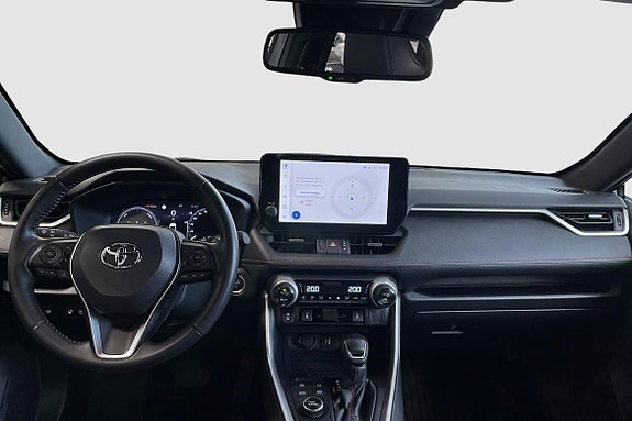 Toyota RAV4 10 of 13