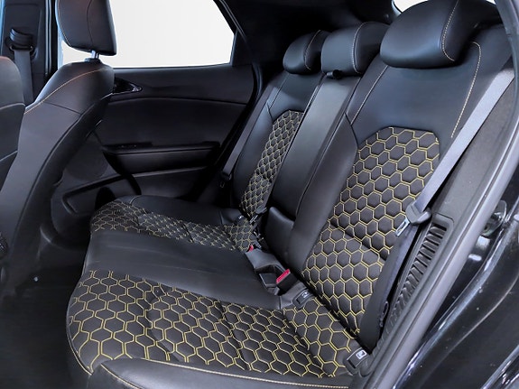 Kia XCeed 16 of 19