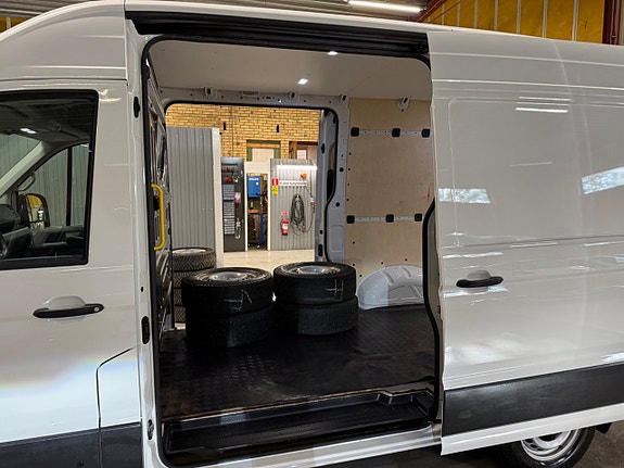 Volkswagen Crafter 6 of 13