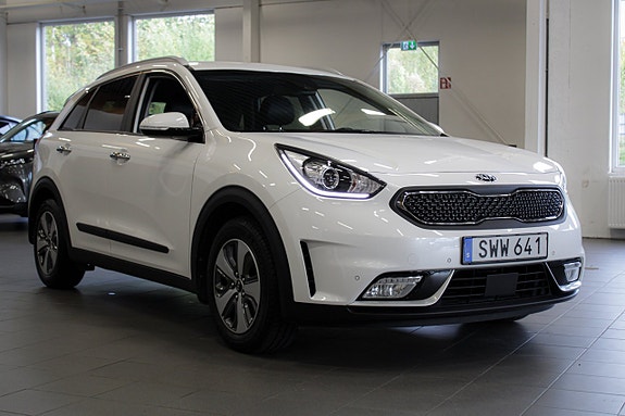 Kia Niro 2 of 18