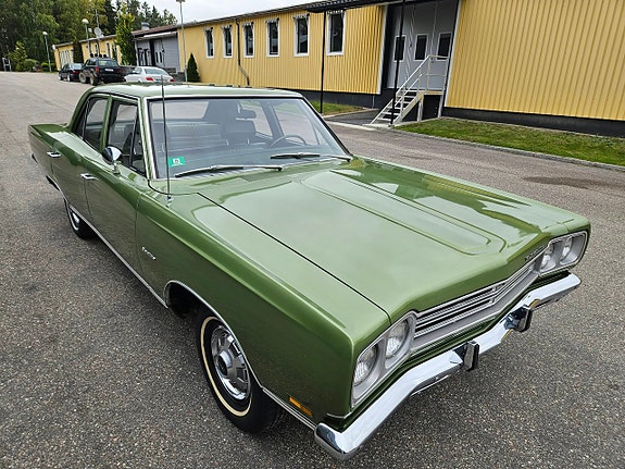 Plymouth Satelitte