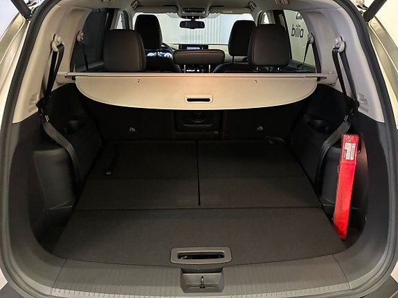 Nissan X-Trail 8 of 18