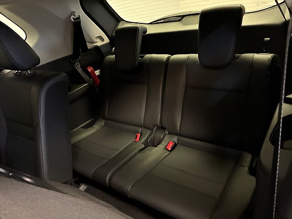 Nissan X-Trail 16 of 18