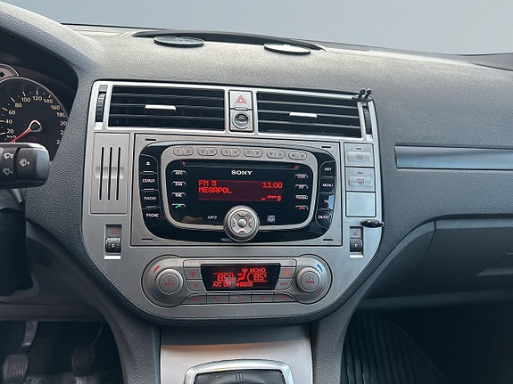 Ford Kuga 15 of 18