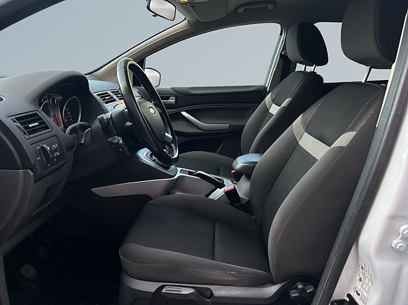 Ford Kuga 7 of 18
