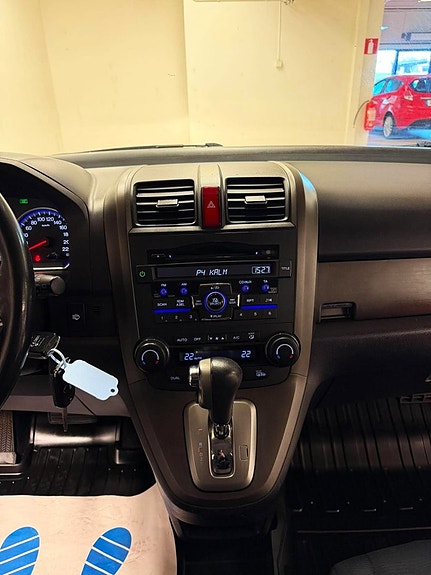 Honda CR-V 13 of 16