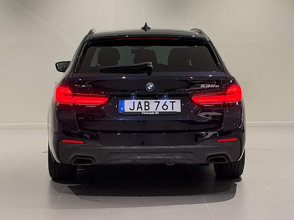 BMW 530e 4 of 18