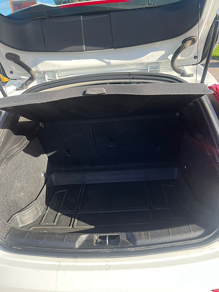 Volvo V40 5 of 6