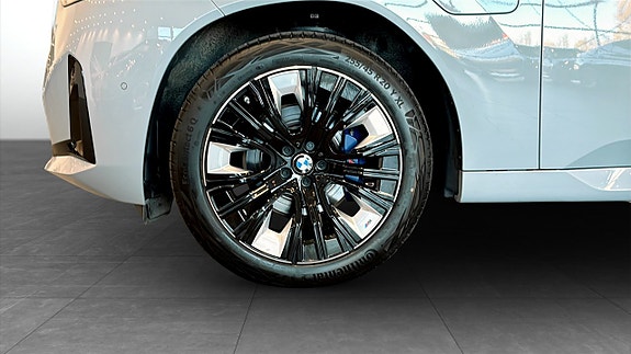 BMW X3 9 of 9