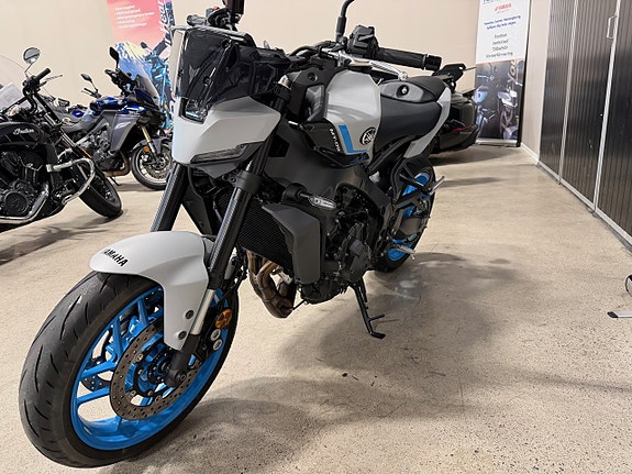 Yamaha MT-09 ABS 3 of 4