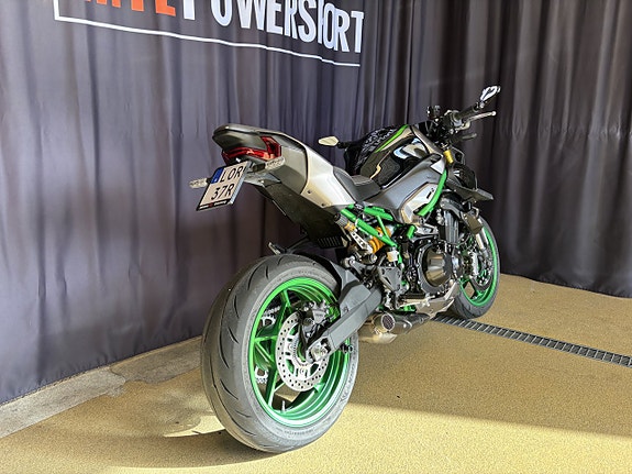Kawasaki Z900 SE 3 of 8