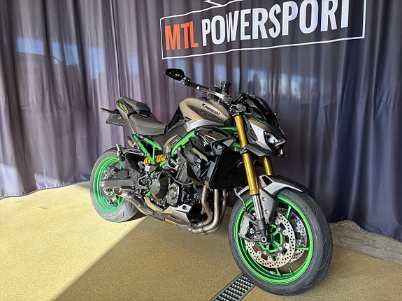 Kawasaki Z900 SE 2 of 8