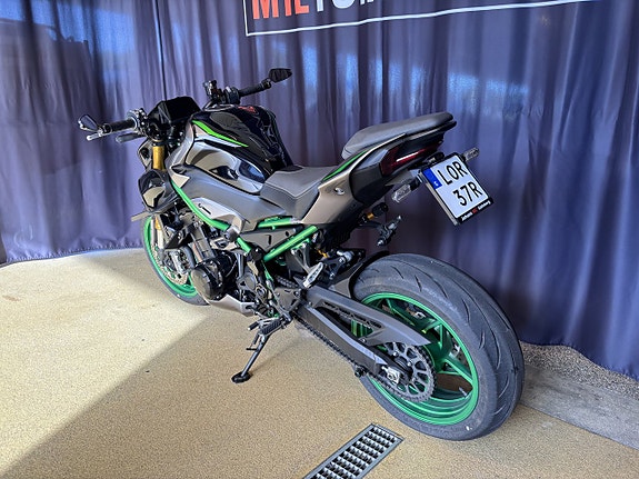 Kawasaki Z900 SE 4 of 8