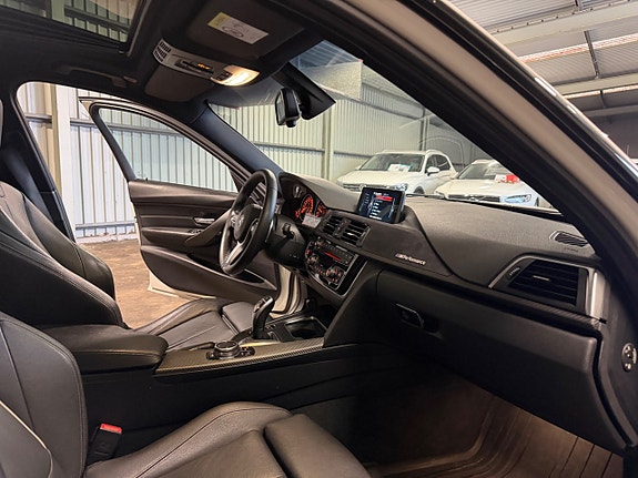 BMW 320d 12 of 18