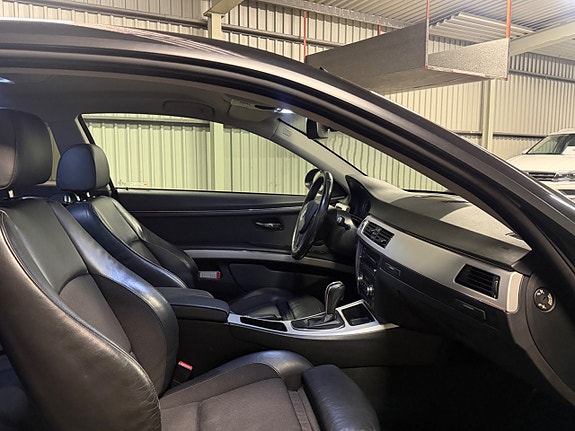 BMW 320d 9 of 14