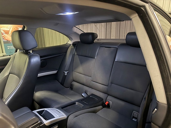 BMW 320d 14 of 14