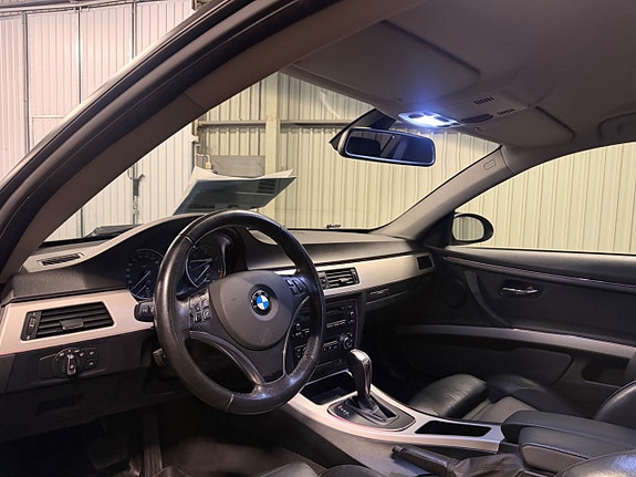 BMW 320d 13 of 14