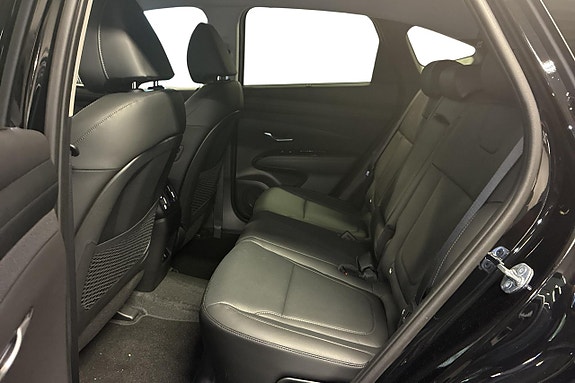 Hyundai Tucson 10 of 15
