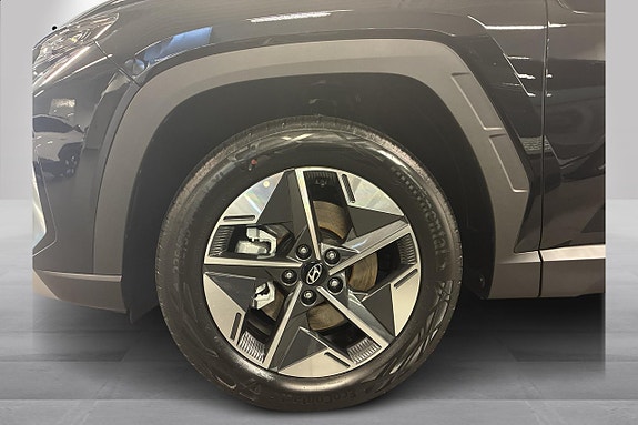 Hyundai Tucson 2 of 15