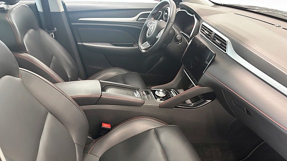 MG ZS 3 of 9