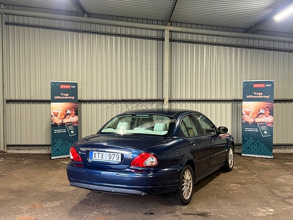 Jaguar X-TYPE 6 of 16