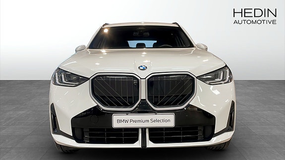BMW X3 8 of 12