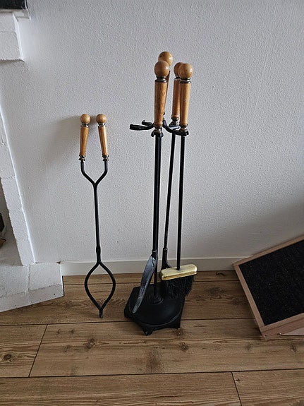 Product image 1 of 3