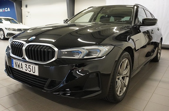 BMW 330e 8 of 28