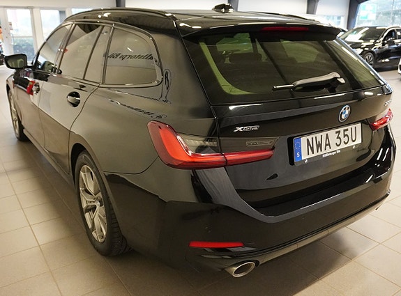BMW 330e 5 of 28