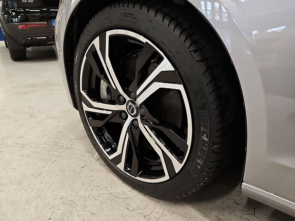 Volvo V60 14 of 14