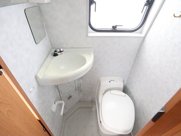 Adria ( Längd 5.6 Meter ) 11 of 14