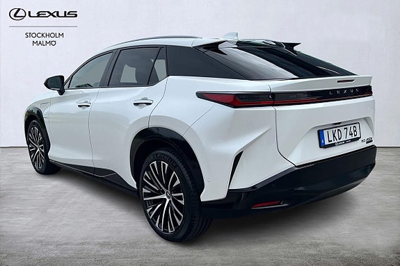 Lexus RZ450e 2 of 27