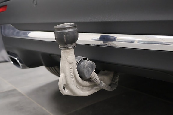 Mercedes-Benz GLA 200 8 of 18