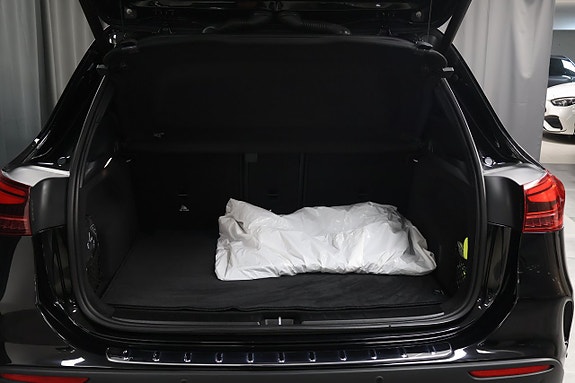 Mercedes-Benz GLA 200 7 of 18