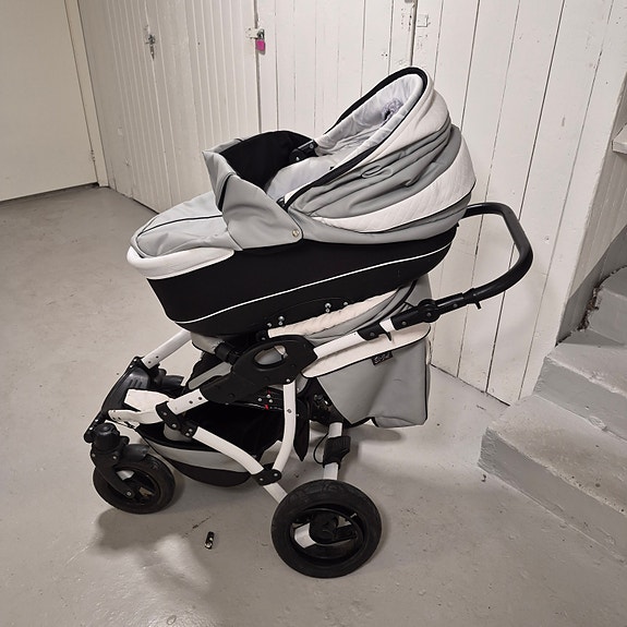 Product image 1 of 3
