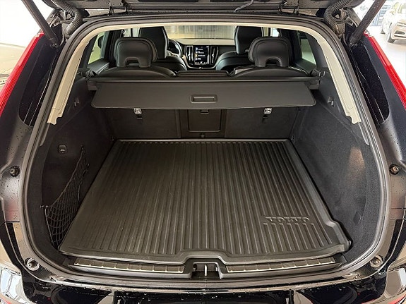 Volvo XC60 17 of 18